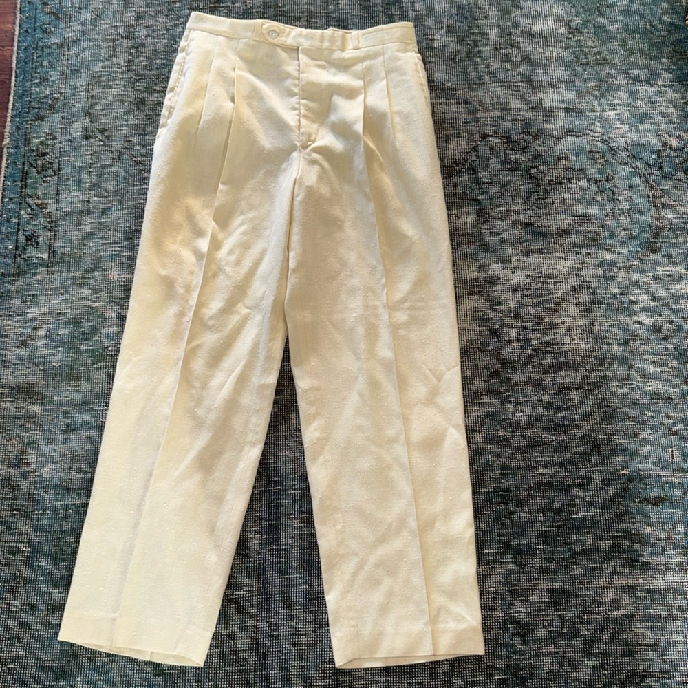 Vintage COTLER Pale Yellow Pants
Gorgeous Color ✨ Beautiful Fabric
